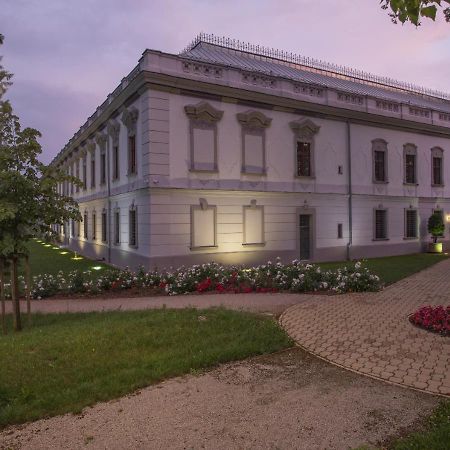 Hotel Gino Park Palace Považská Bystrica Exteriér fotografie